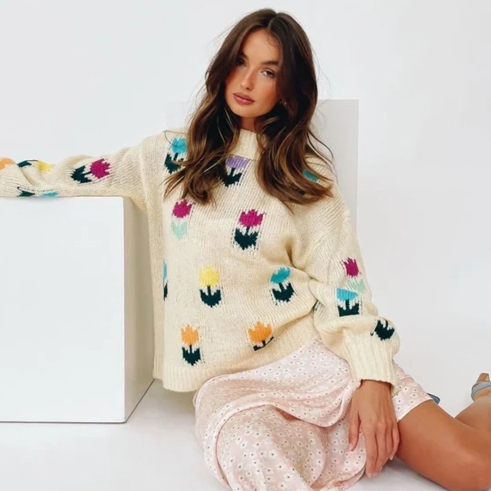 VRG GRL Cafe Culture Knit // Cream